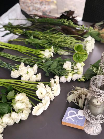 weißer Blumenstrauss