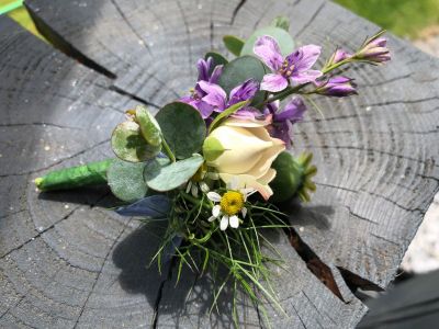 Blumen-Anstecker Bräutigam