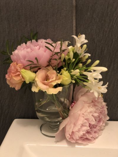 Calla weiss appartes Gesteck