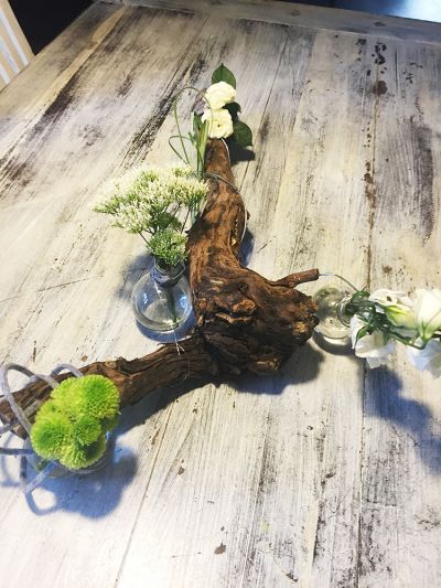 Wurzelholz meets Chrysantheme