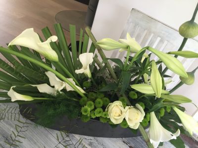 aufwendiges Blumenmeer Lilie Calla Rose weiss