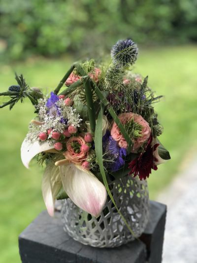 ausgefallener Wurfstrauss besonderer Blumenstrauss