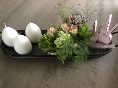 Deko Osterhase Blumen Kerzen Ostern