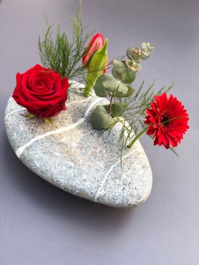 eine Rose im Stein die ganz besondere Deko